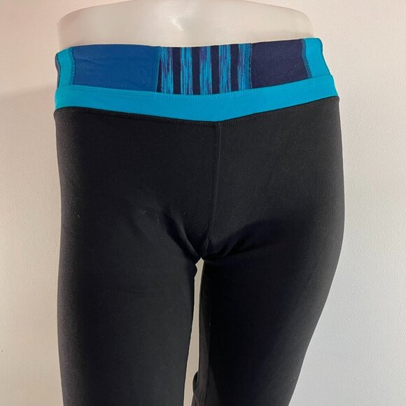 lululemon athletic Women's Black Cropped Leggings - Size 6 - Picture 3 of 5